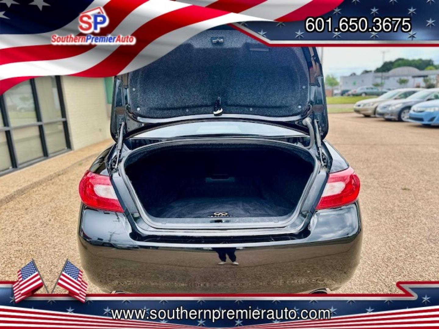 2012 BLACK INFINITI M37 BASE (JN1BY1AP6CM) , located at 922 W. Beacon St., Philadelphia, MS, 39350, (601) 650-3675, 32.770447, -89.127151 - Photo#18